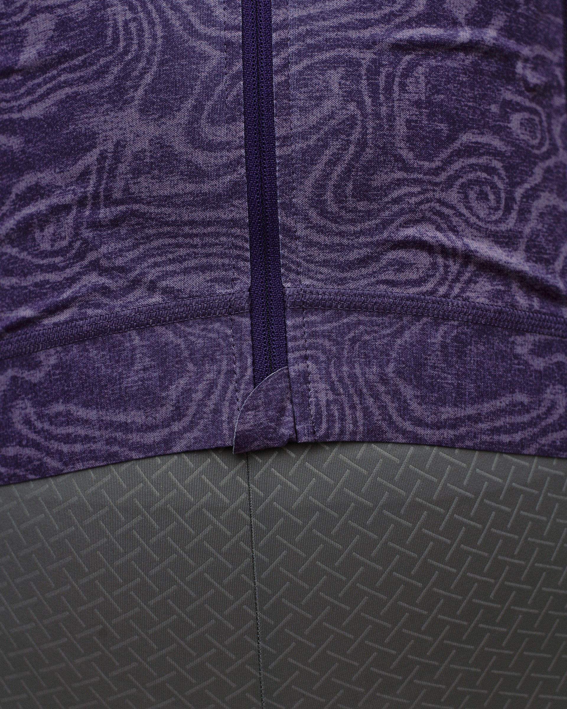 WOMEN'S MECHANISM LOGO JERSEY - AOP RTN DARK PURPLE