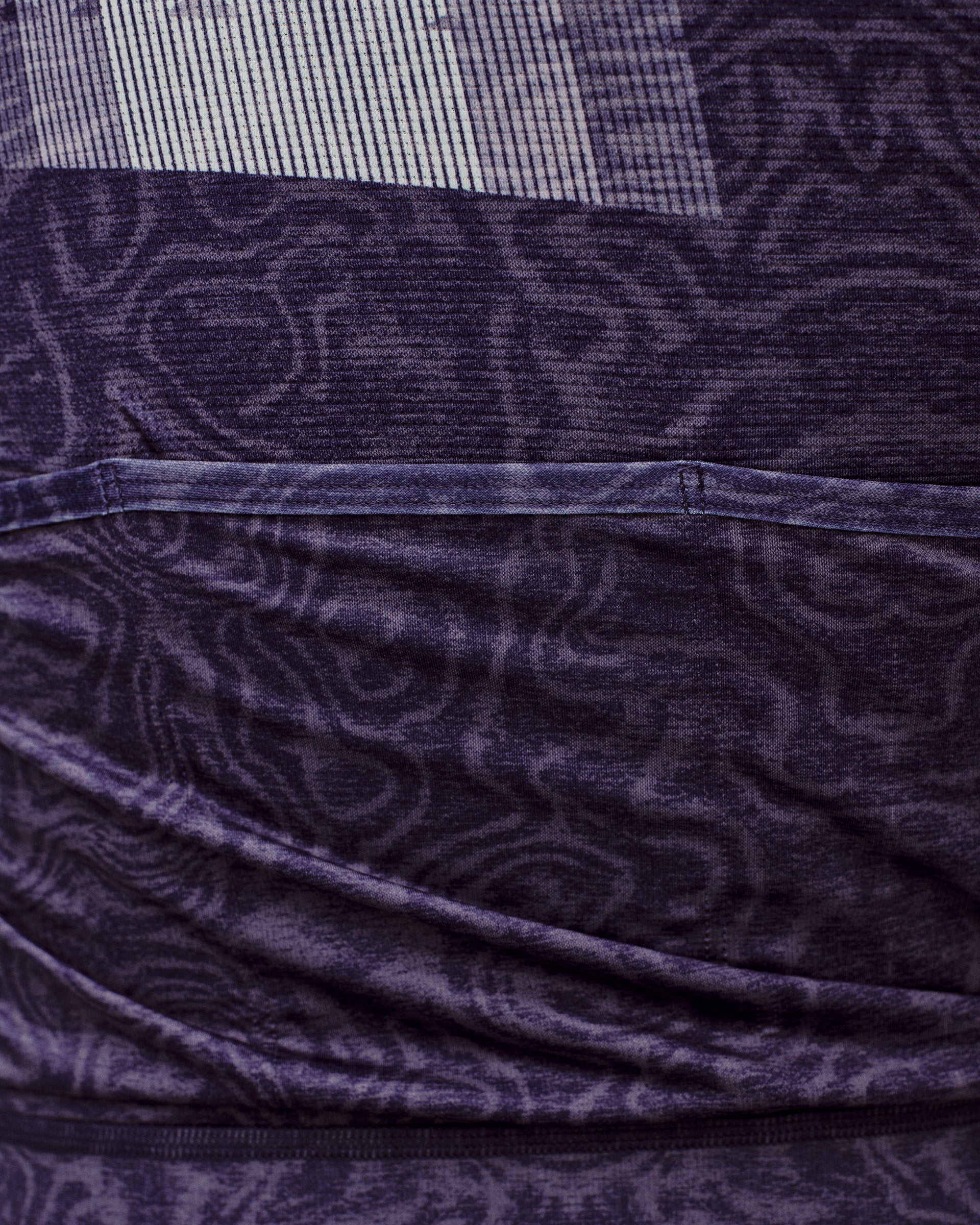 WOMEN'S MECHANISM LOGO JERSEY - AOP RTN DARK PURPLE
