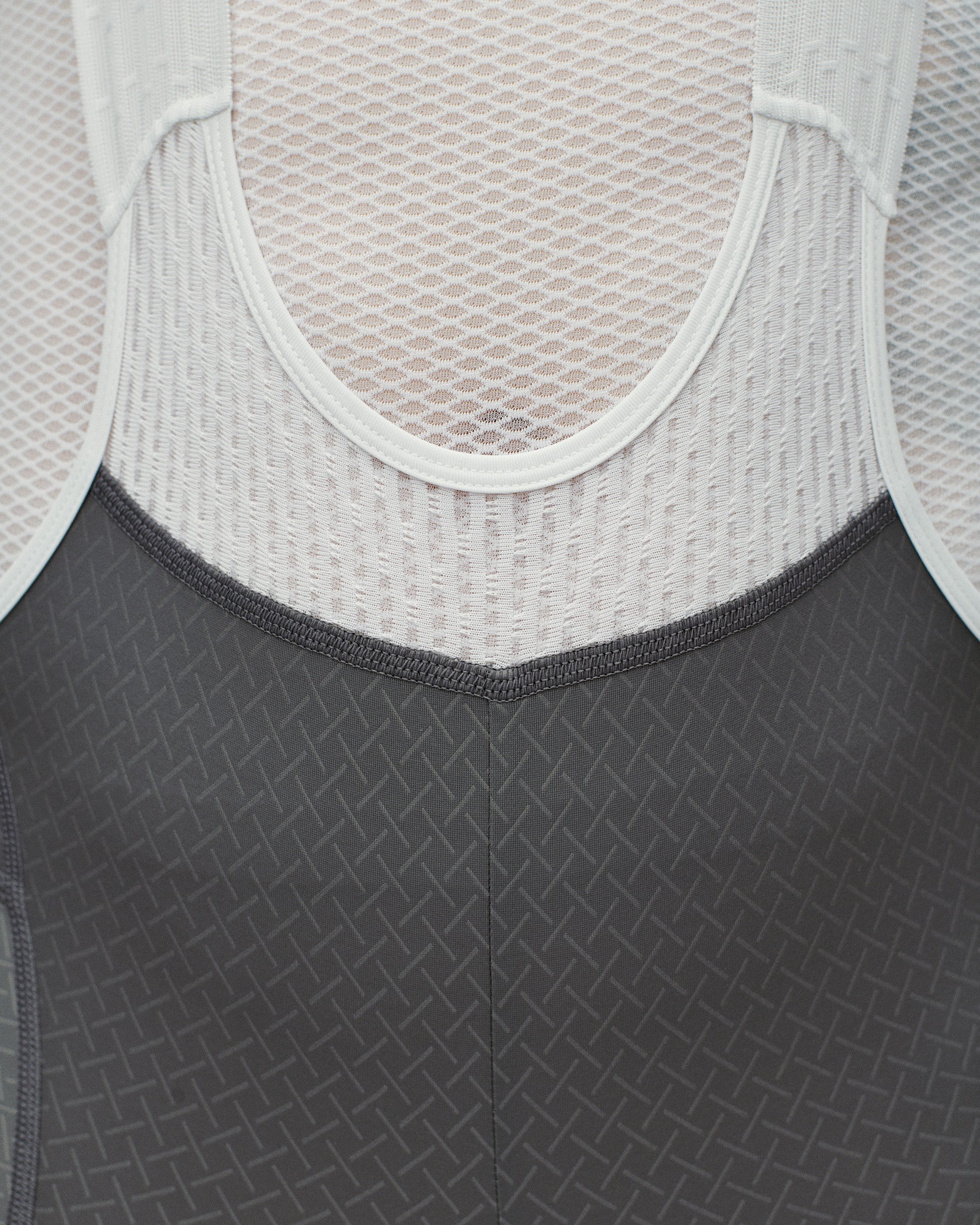 MEN'S MECHANISM LOGO BIBS - MEDIUM GREY