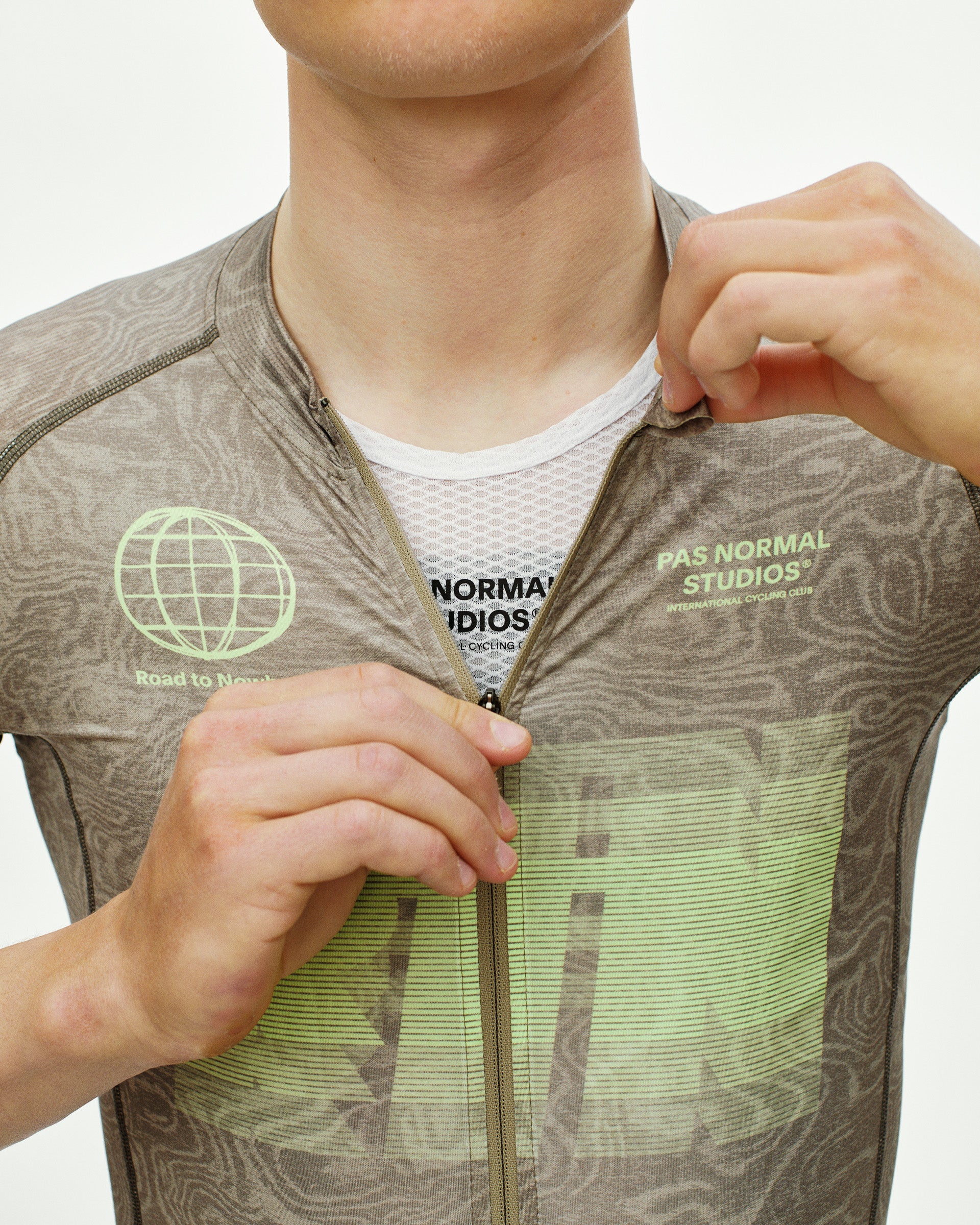MEN'S MECHANISM LOGO JERSEY - AOP RTN EARTH