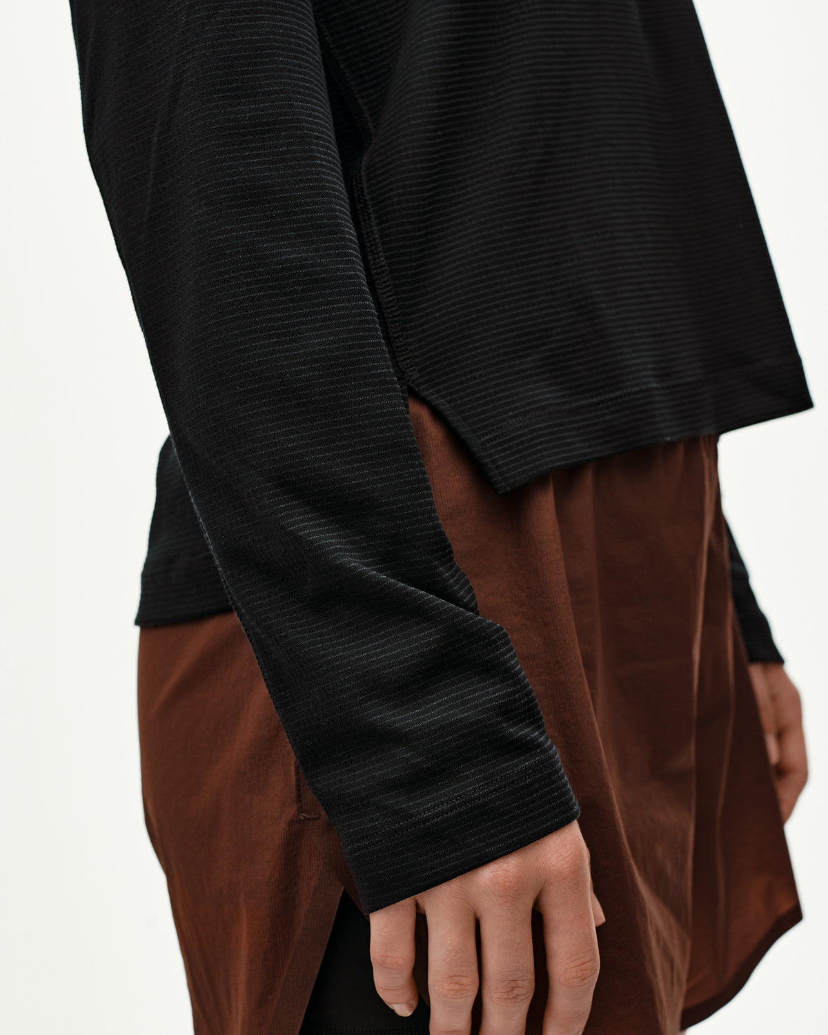 WOMEN'S BALANCE LS SHIRT - BLACK