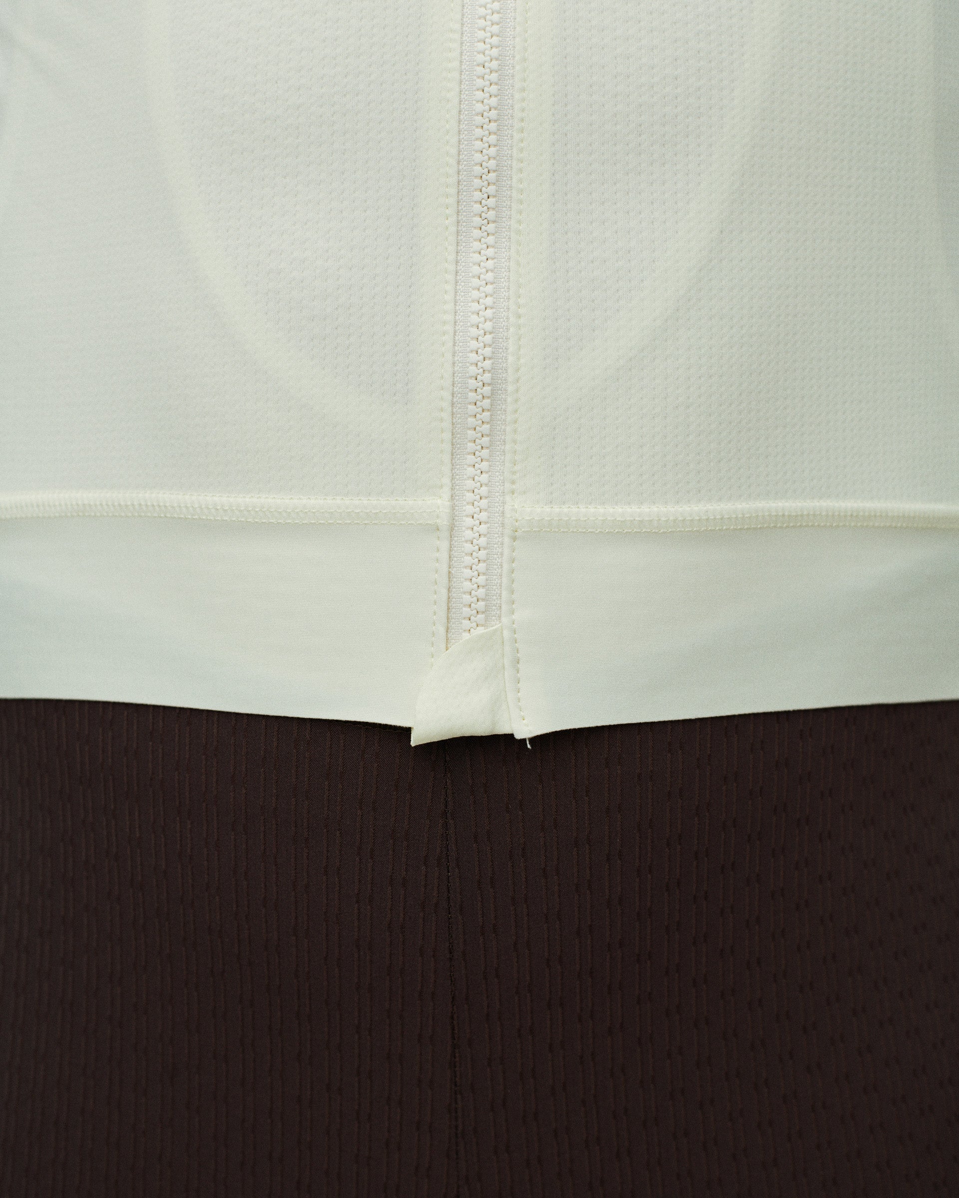 ESSENTIAL LIGHT LONGSLEEVE JERSEY - OFF WHITE
