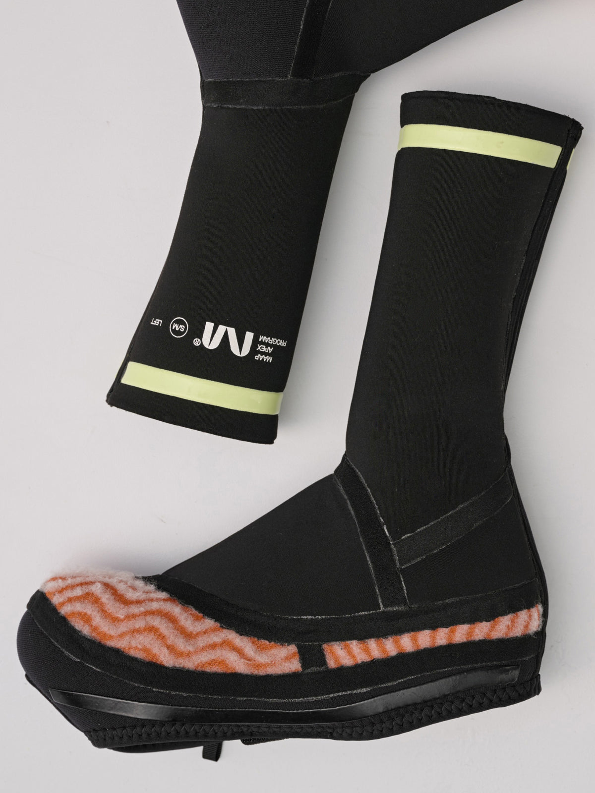 APEX WINTER OVERSHOE - BLACK