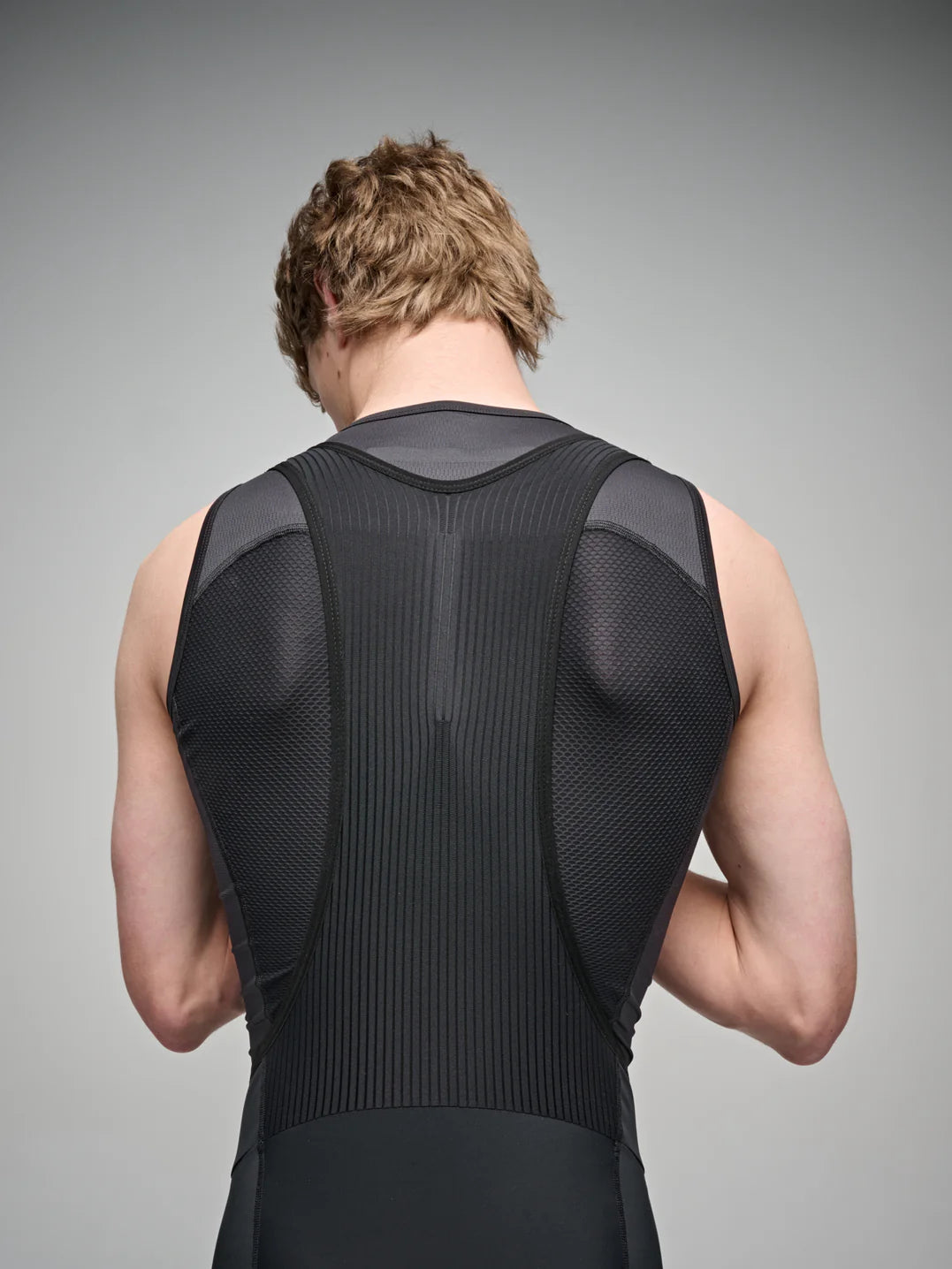 TEAM MESH BASE LAYER - BLACK