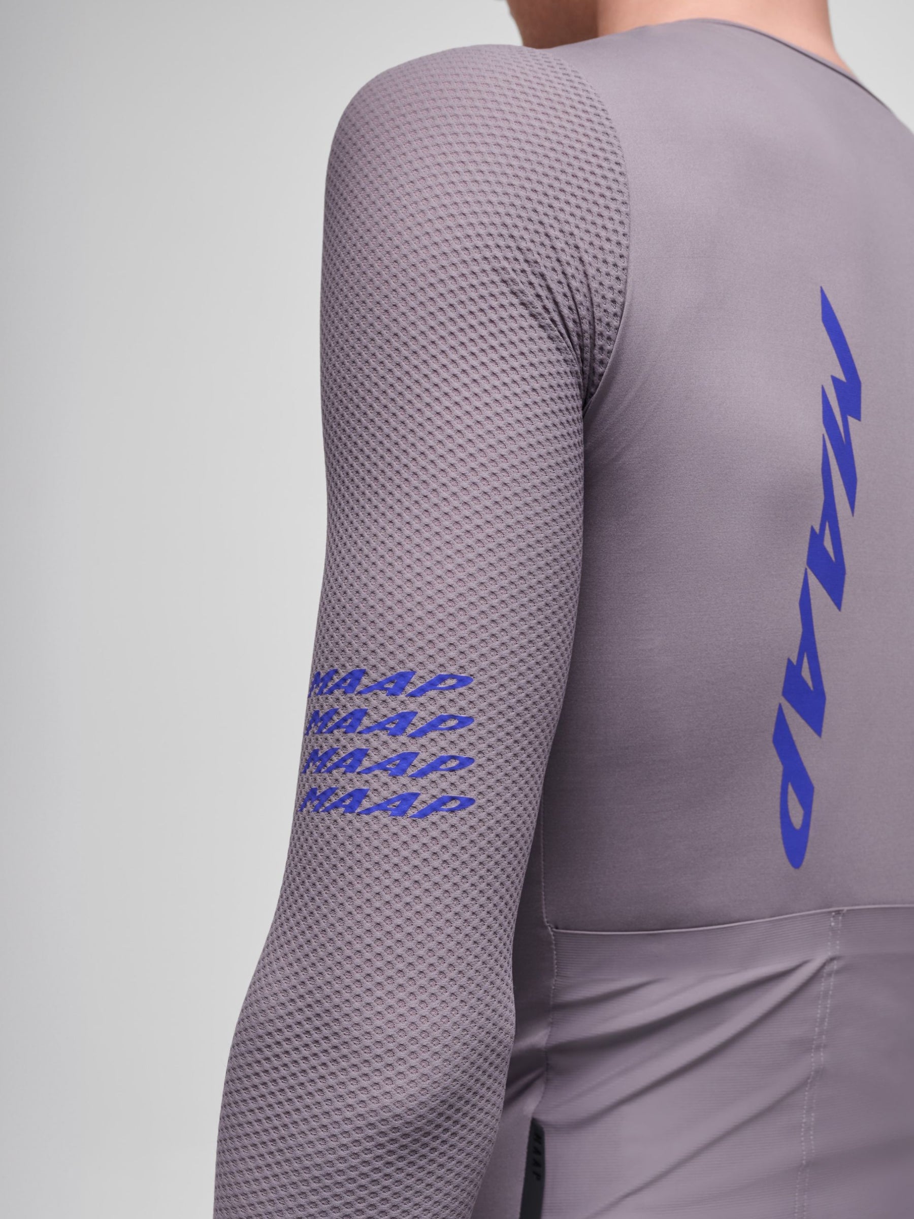 Pro Emerge LS Jersey in Anthracite: product image 6