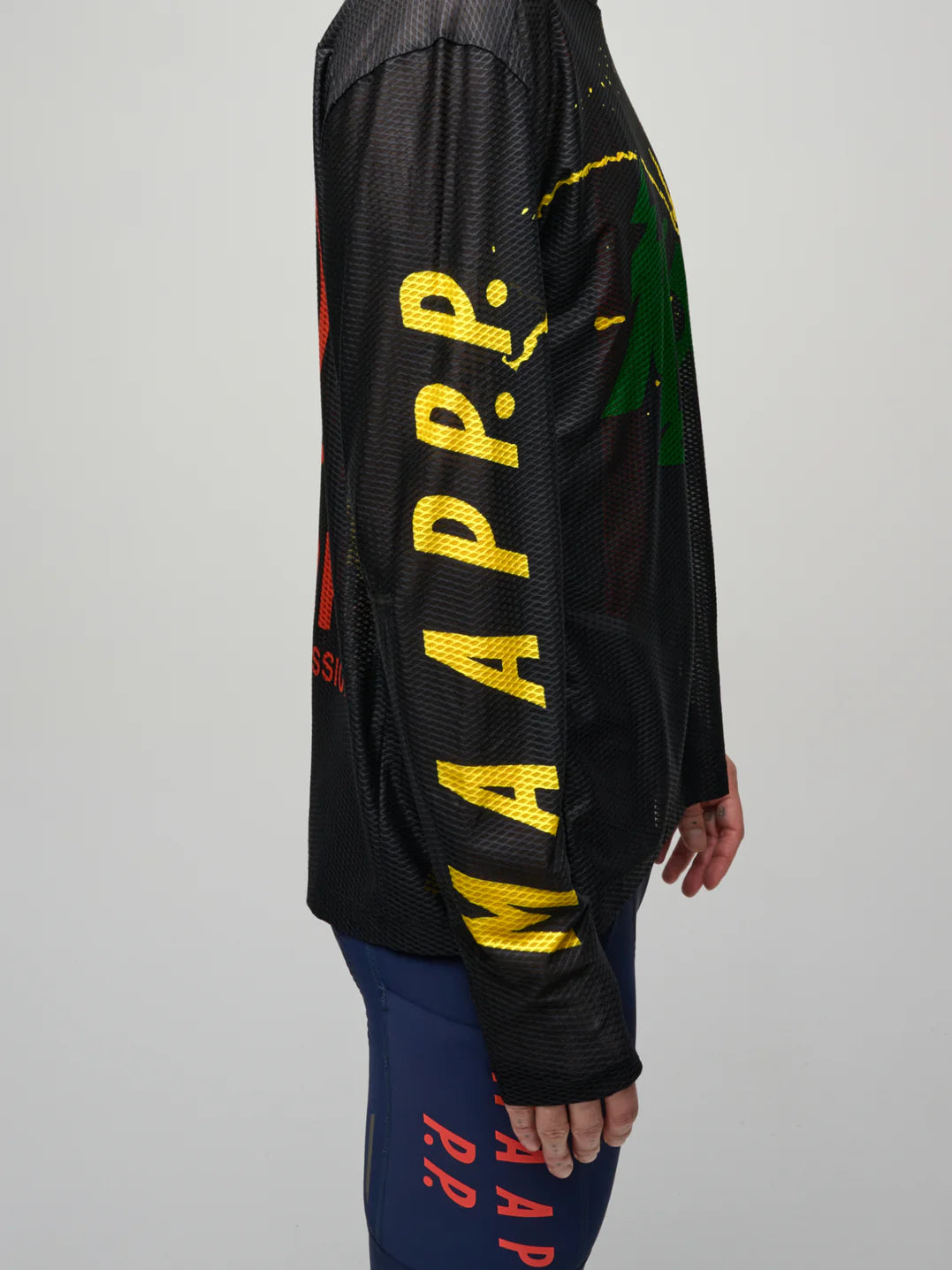 MAAP + PUBLIC POSSESSION LS MESH TEE - BLACK