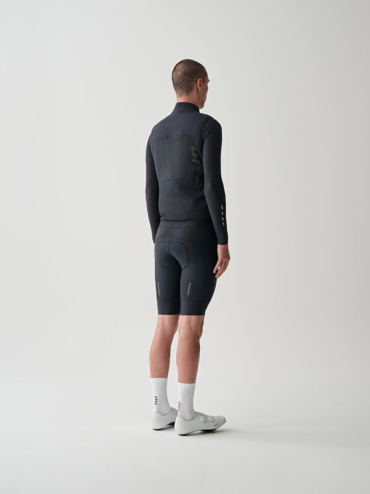 TEAM FLOW INSULATED VEST - BLACK