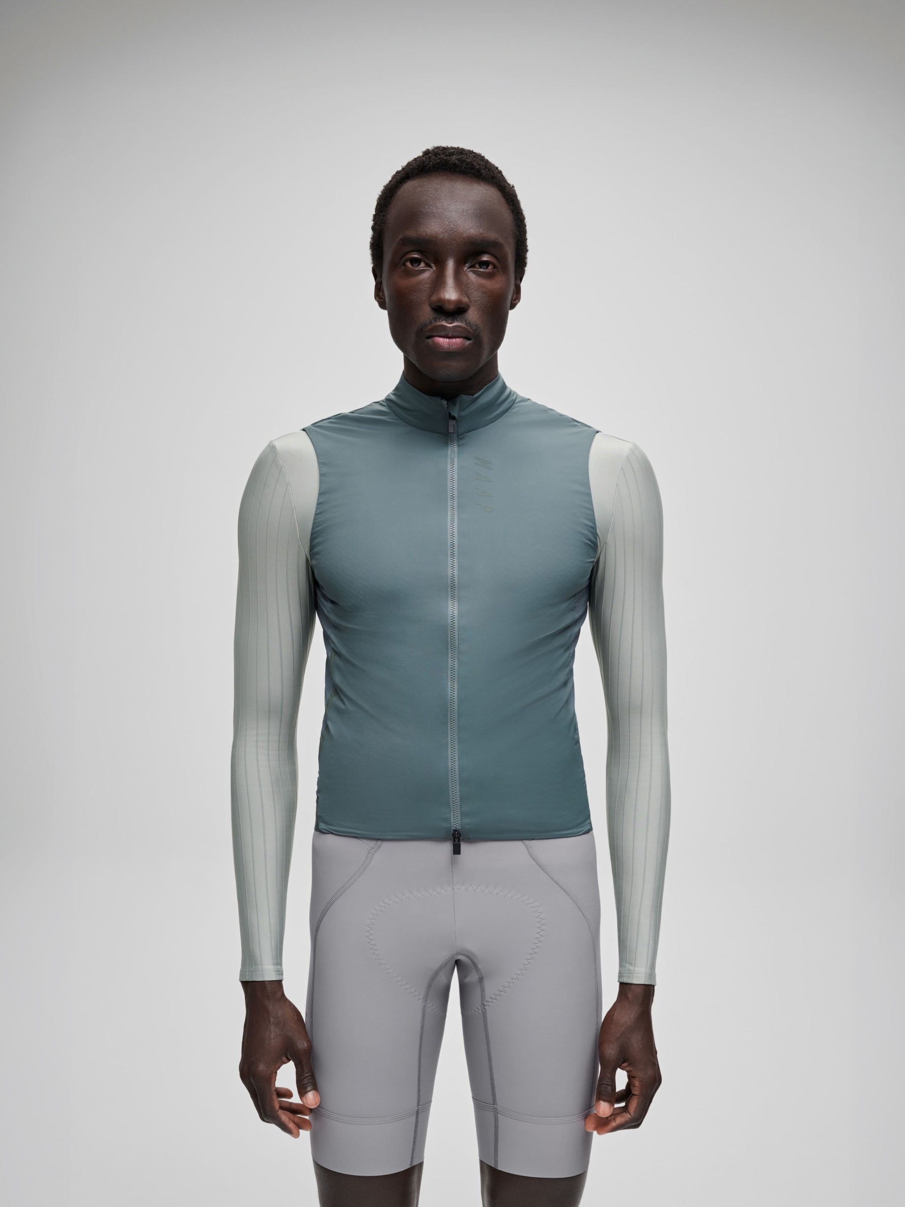 Team Flow+ Vest in Green Slate: product image 1