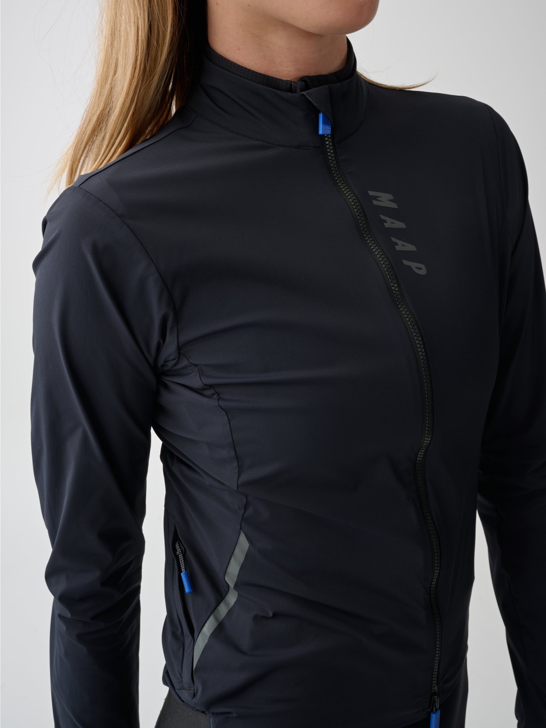 WOMEN'S FLOW JACKET - BLACK