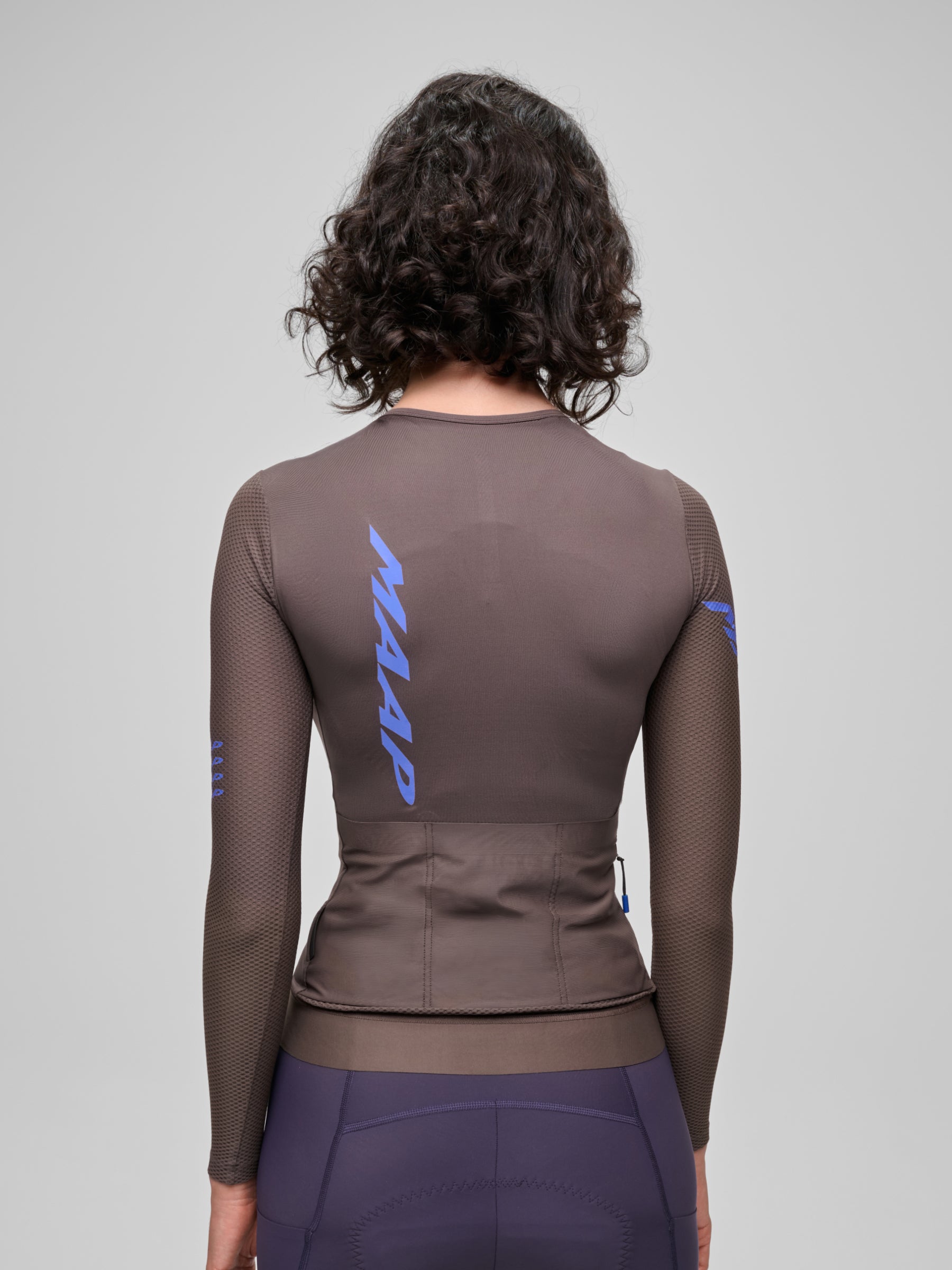WOMEN'S EMERGE LS JERSEY - BROWN UMBER
