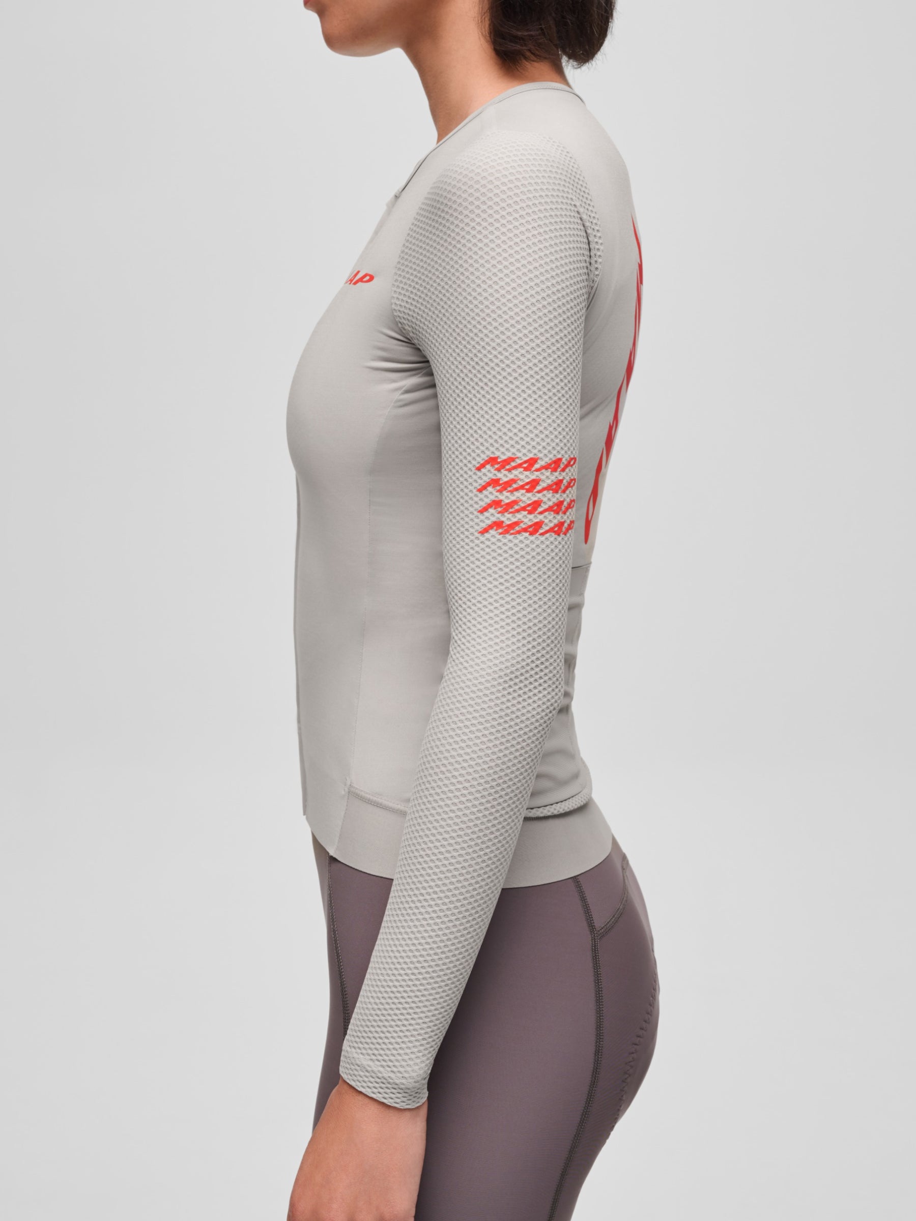 Women's Pro Emerge LS Jersey in Crater: product image 3