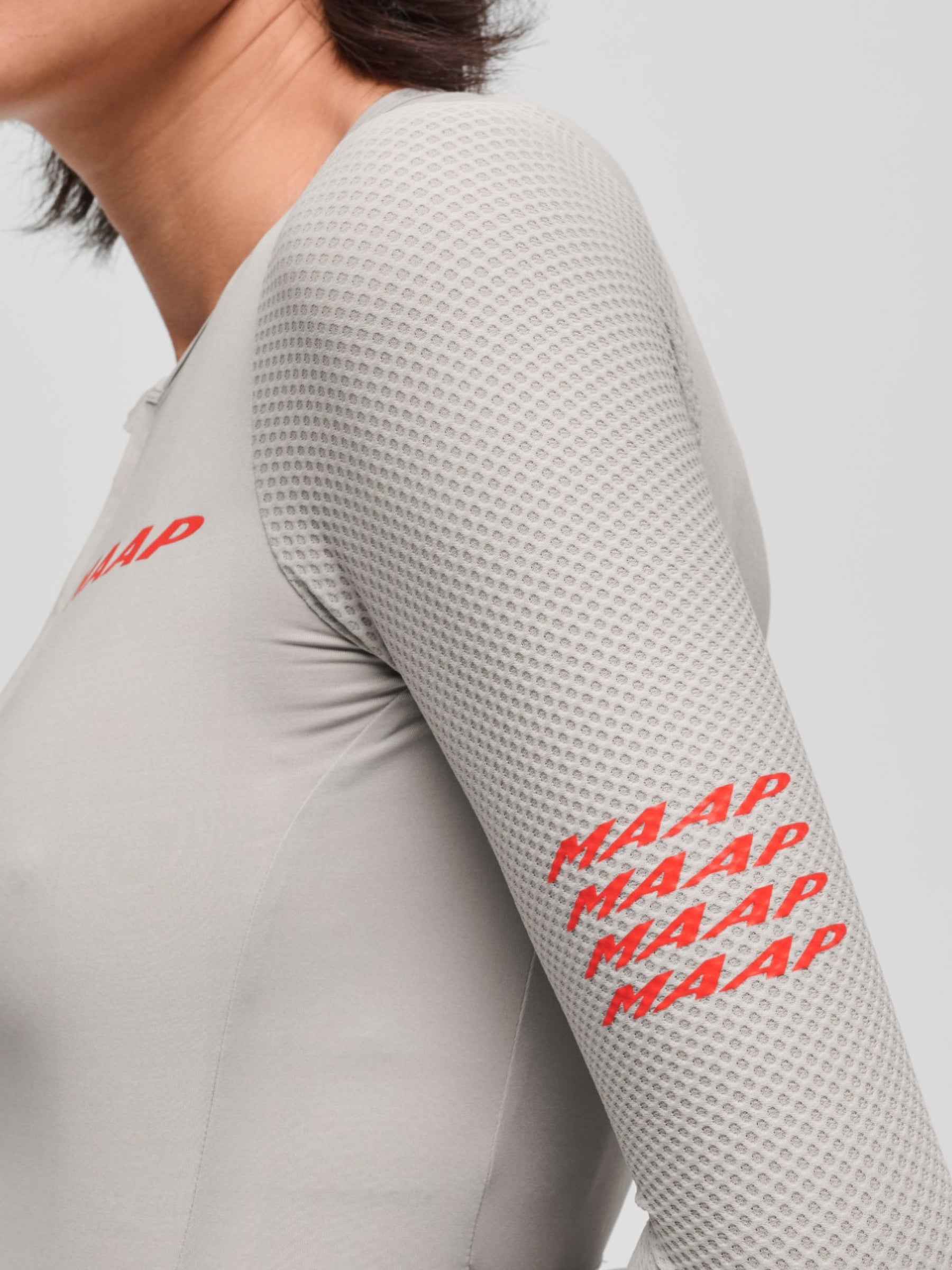 Women's Pro Emerge LS Jersey in Crater: product image 5