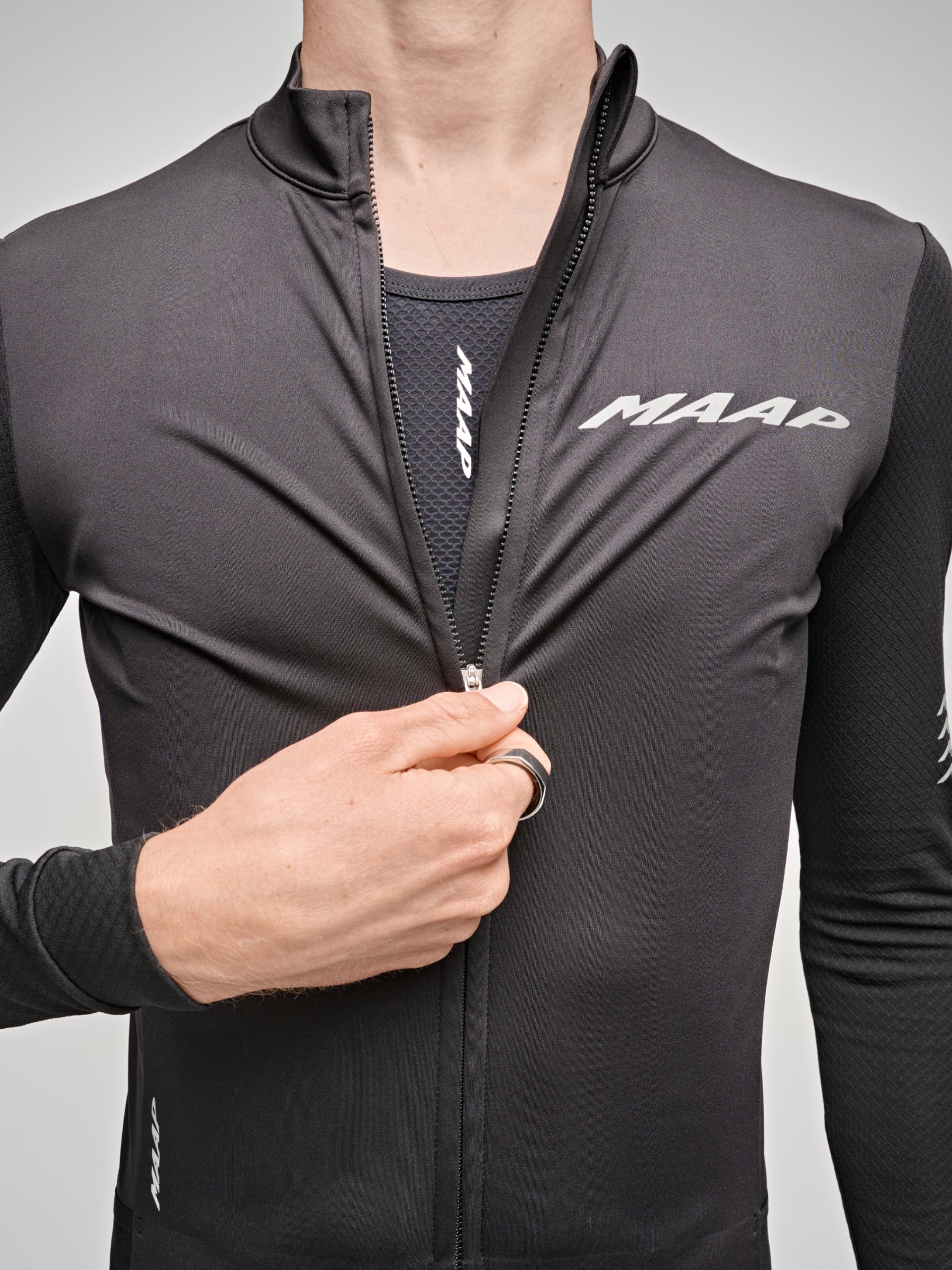 EMERGE THERMAL LS JERSEY - BLACK